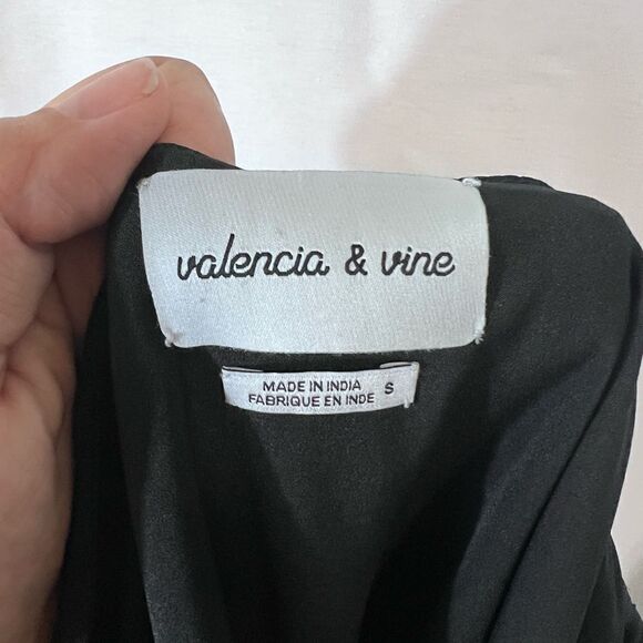 Valencia and Vine one shoulder rose mini dress - Picture 4 of 6